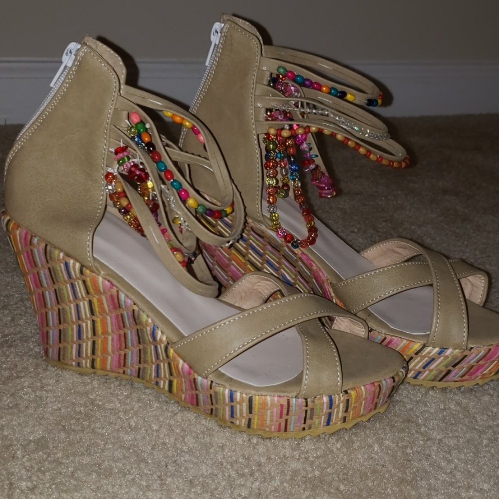 Sandals - Picture 3 of 7
